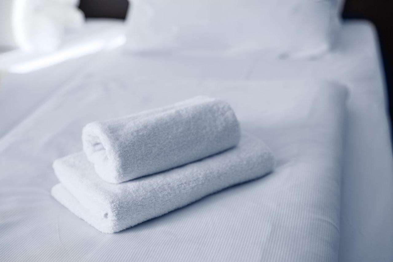 Hotel U7 เมทซิงเงน ภายนอก รูปภาพ